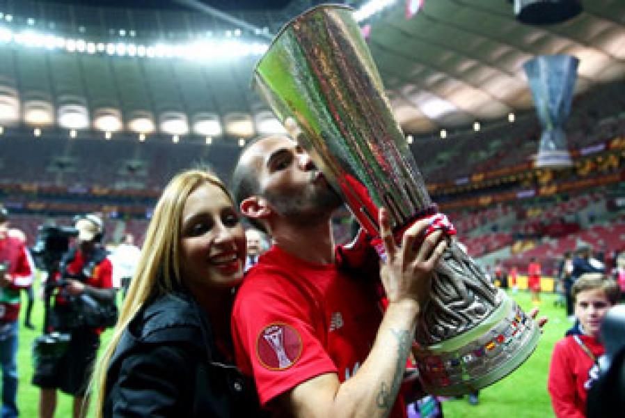 Barcelona Resmi Gaet Vidal