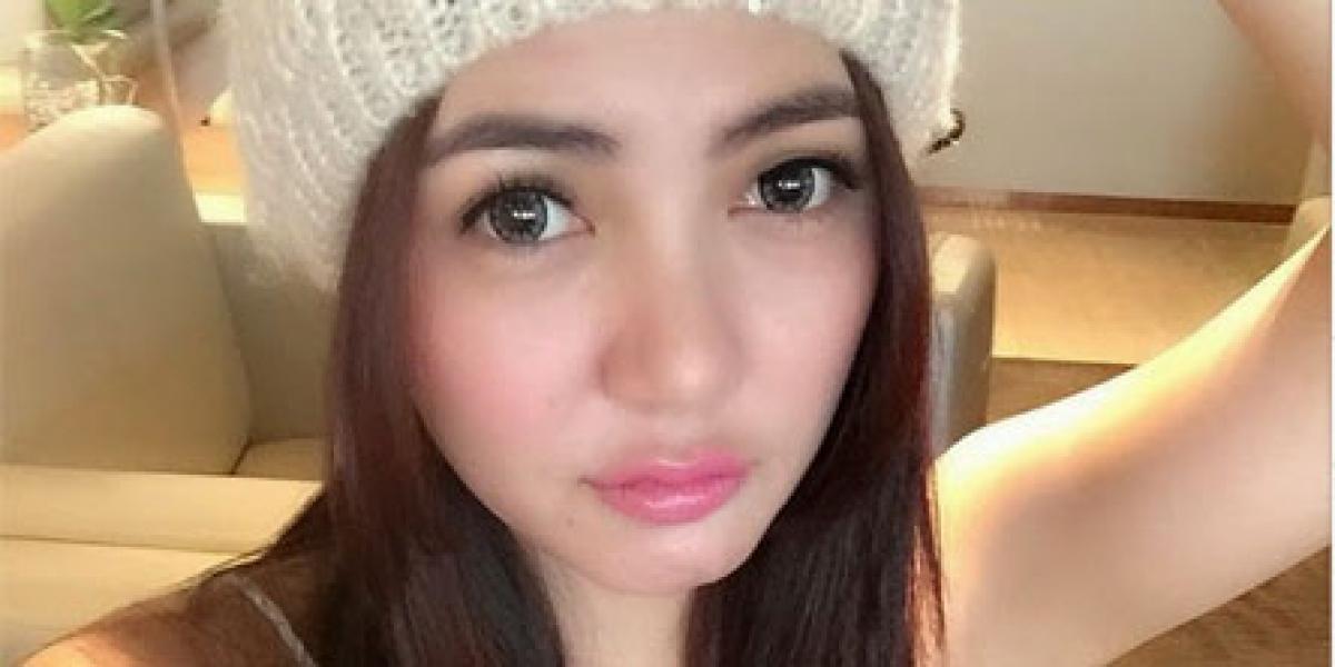 Bella Shofie Anggap Wajar Pernah Foto Bareng Mucikari RA