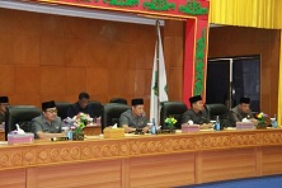 Bupati Sampaikan Jawaban Pandangan Umum Fraksi