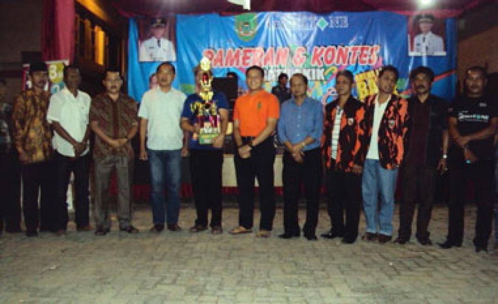 Camat Bagan Sinembah Tutup Kontes Platinum City Gemstone Fair 2015