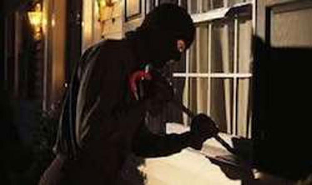 Ditinggal ke Rumah Orangtua, Rumah Dimasuki Maling