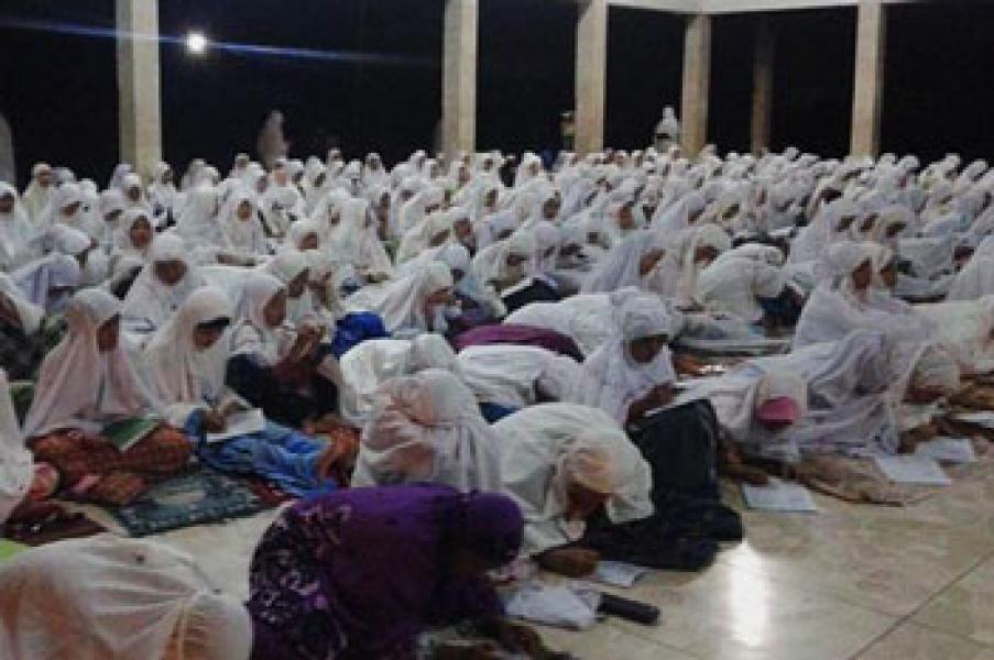 Masjid dan Mushalla di Pangkalan Kerinci Dipenuhi Jamaah