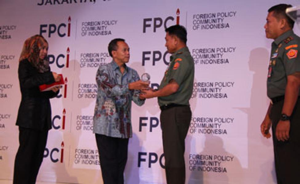 Panglima TNI Terima Penghargaan dari FPCI