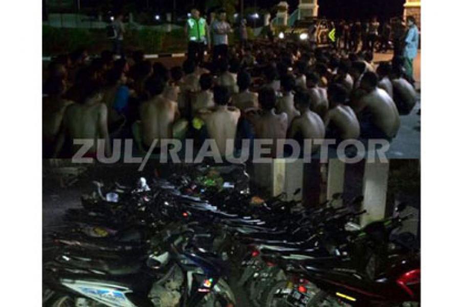 Polres Pelalawan Amankan 54 Sepeda Motor dan 86 Remaja Balap Liar