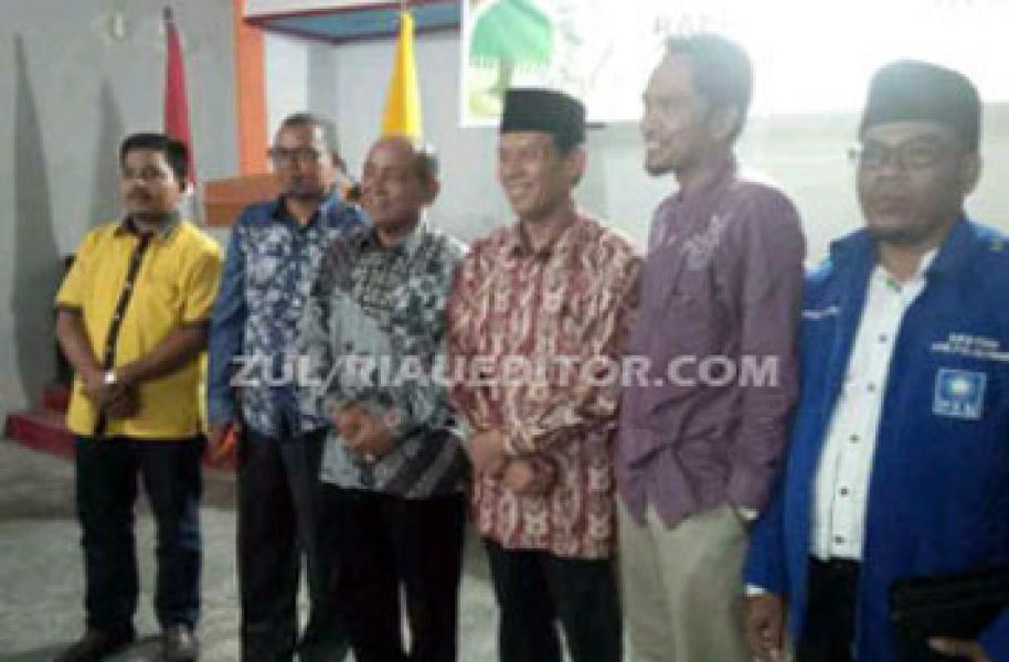 Rapat Pleno Golkar Tetapkan Zardewan Pasangan HM Harris