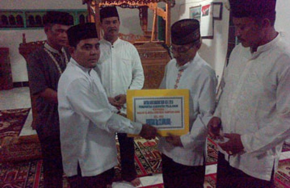 Safari Ramadhan, Ketua DPRD Pelalawan Ajak Masyarakat Berperan Aktif Dalam Pembangunan
