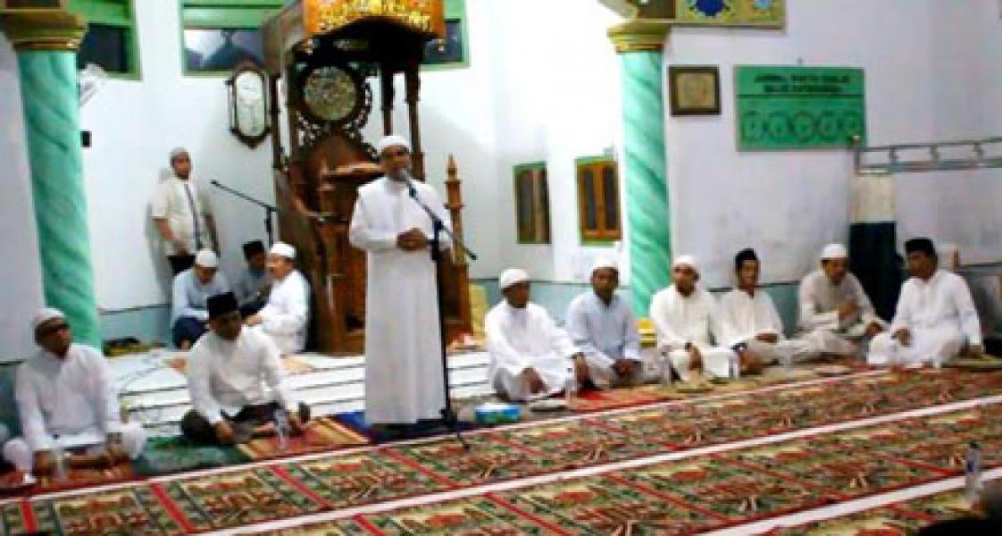Safari Subuh, Bupati Rohul Minta Warga Galakkan Shalat Subuh di Masjid