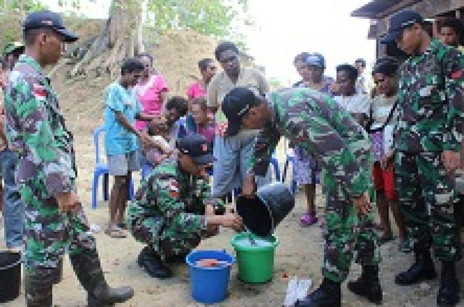 Satgas Pamtas RI-PNG di Papua Gelar Patroli Kesehatan