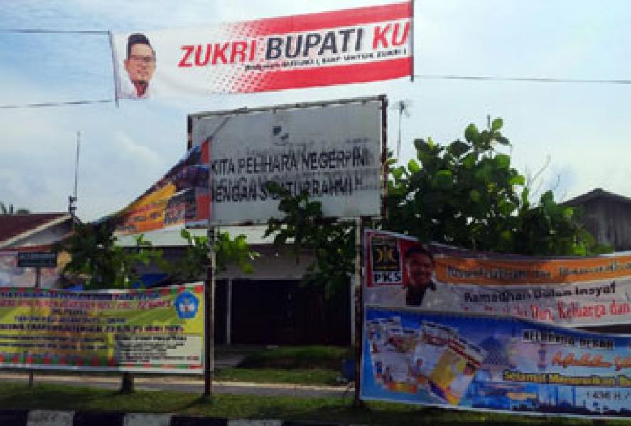 Spanduk Zukri Salahi Estetika, Panwas Koordinasi dengan Satpol PP dan KPU