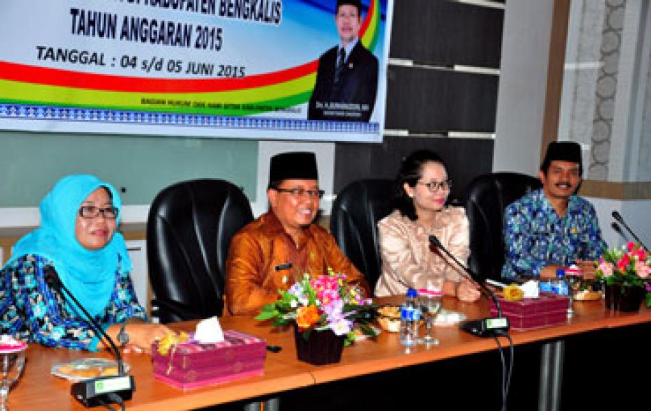 Wabup Suayatno Buka Pelatihan Legal Drafting Bagi Aparatur Desa          