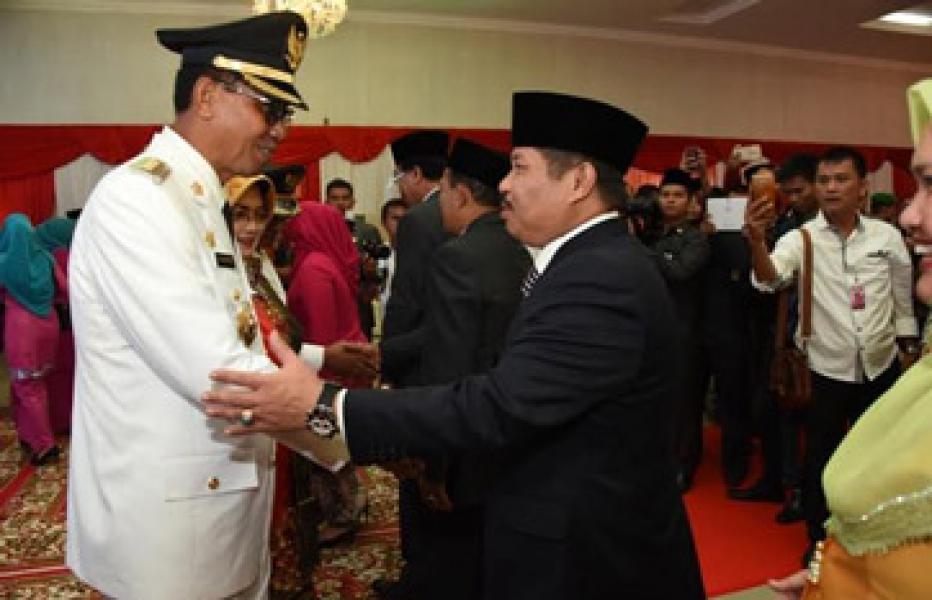 Bupati Amril Beserta Istri Hadiri Pelantikan Bupati dan Wakil Bupati Rokan Hilir