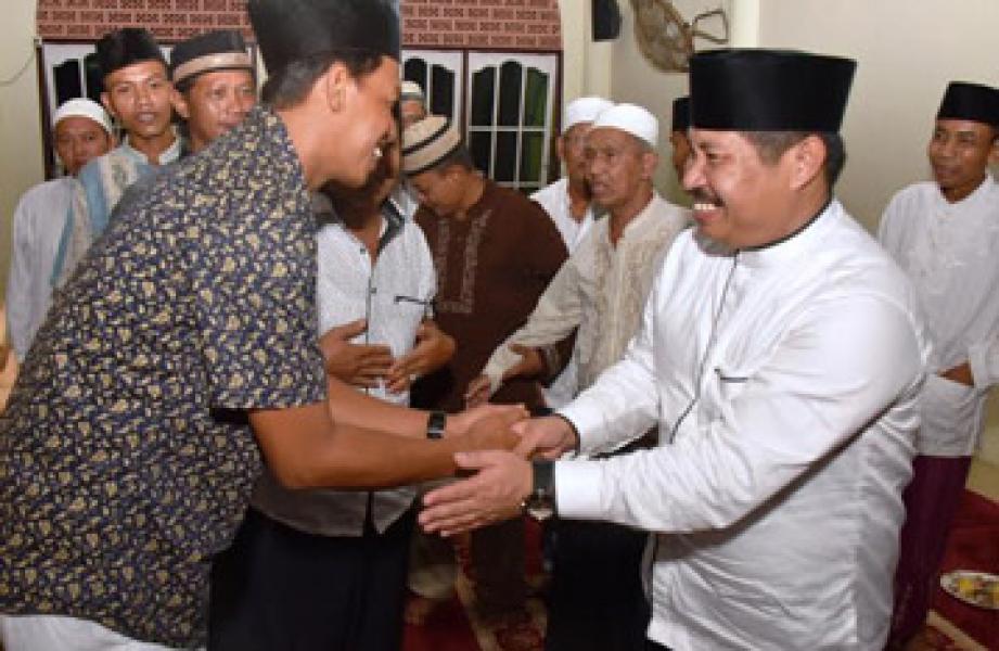 Bupati Amril Safari Ramadhan di Masjid Raya Al-Hikmah Siak Kecil