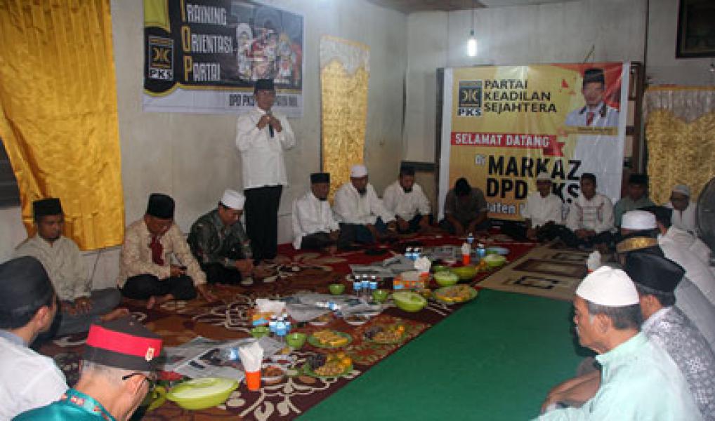 Bupati HM Wardan Hadiri Buka Bersama DPD PKS Inhil