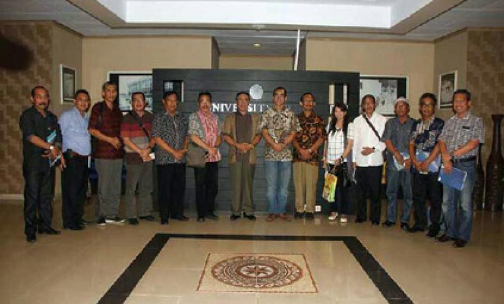 Bupati HM Wardan Jajaki Kerja Sama dengan UGM
