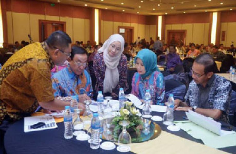 Bupati Teken MoU Pengadaan CPNS Melalui Program GGD