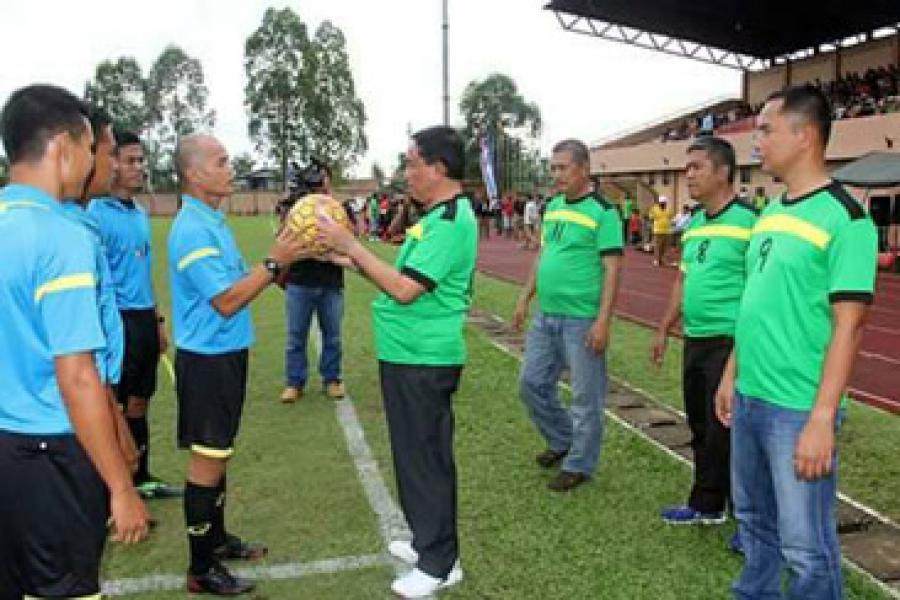 Bupati Wardan Buka Secara Resmi Turnamen Dandim 0314/Inhil Cup