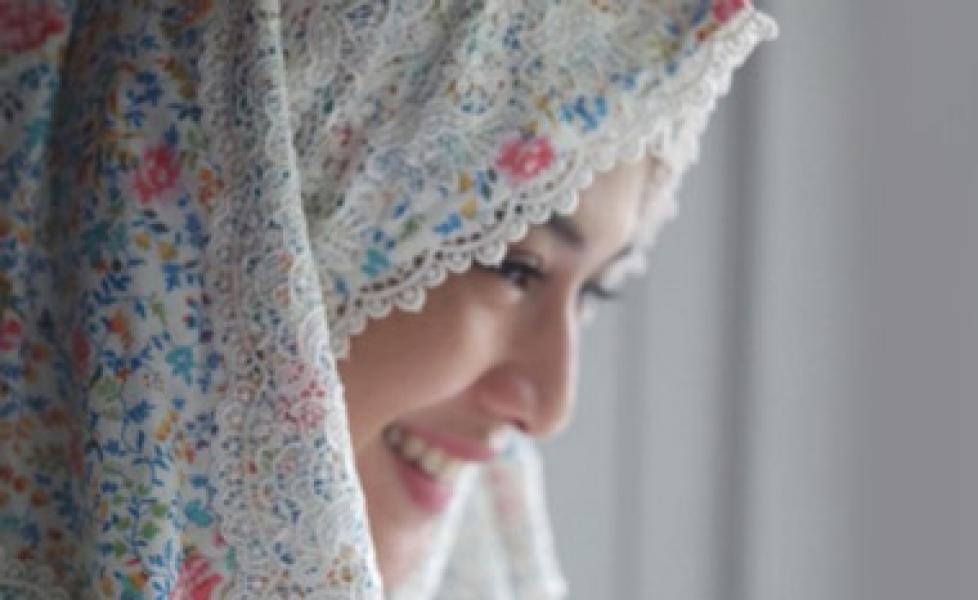 Dian Sastro Lantunkan Ayat Suci Alquran dan Sari Tilawah di Soundcloud