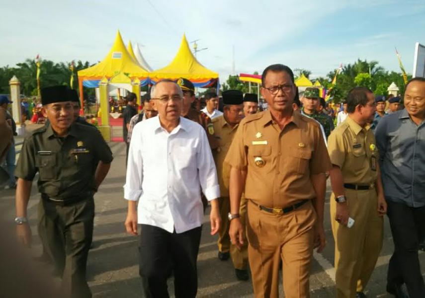 Gubernur Riau: Bakar Tongkang Masuk 10 Besar Destinasi Wisata di Indonesia