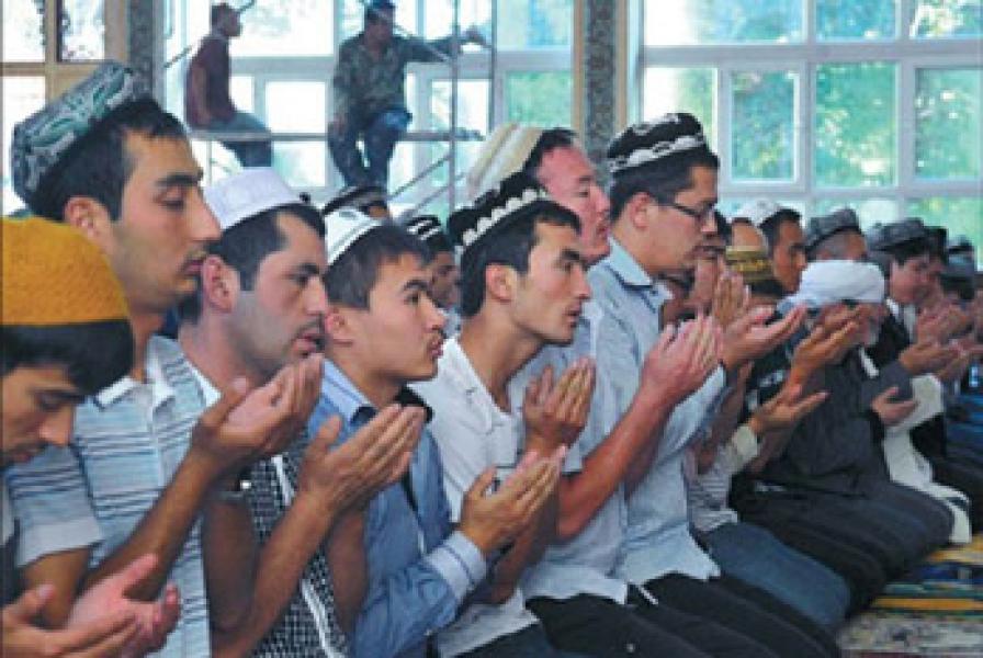 Kisah Diskriminasi Muslim Xinjiang oleh Pemerintah Cina