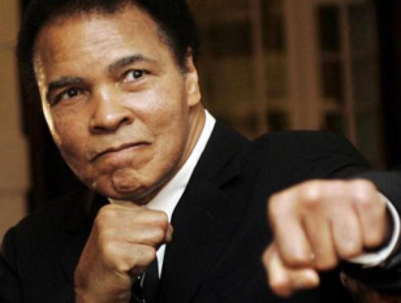 Muhammad Ali sang Muslim Hitam Kontroversial