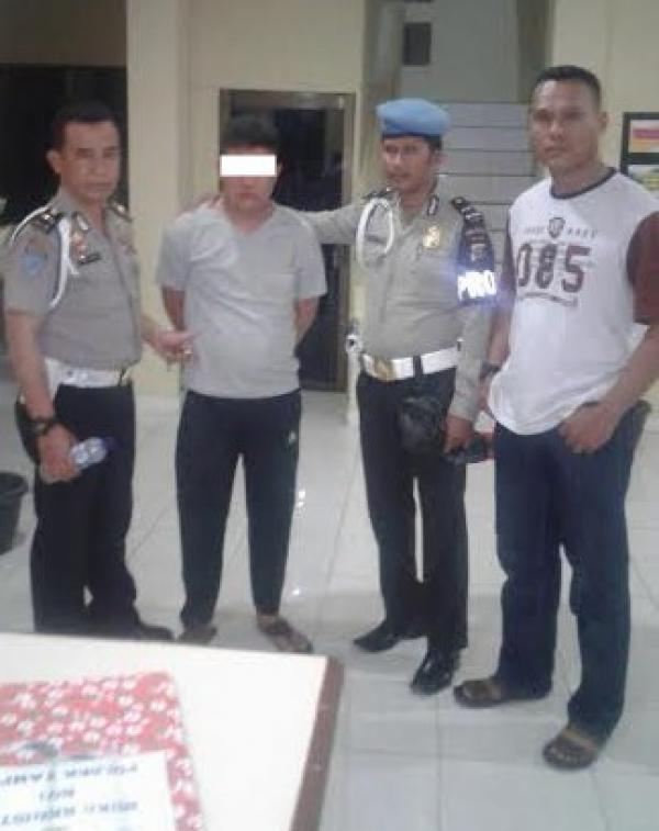 Oknum Polsek Tampan Pelaku Pemerkosa Gadis Berusia 19 Tahun Dalam Mobil di Tangkap