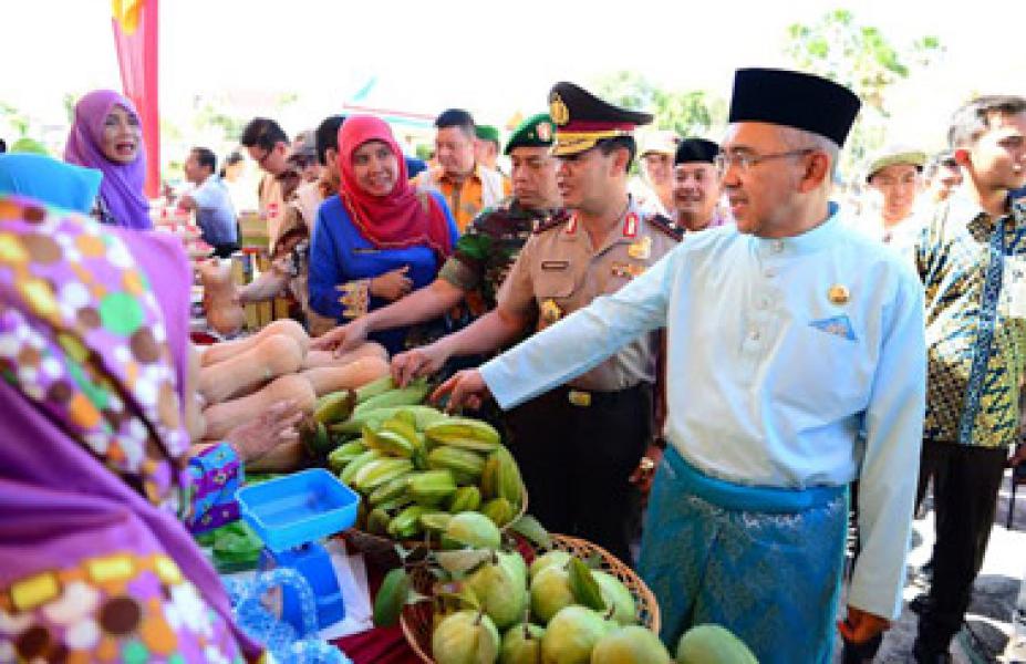 Pasar Murah di Kantor Gubri 