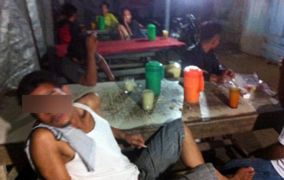 Tepergok FPI di Kedai Tuak, `R` Anggota Satpol PP Pelalawan Bersumpah Tak Minum Tuak