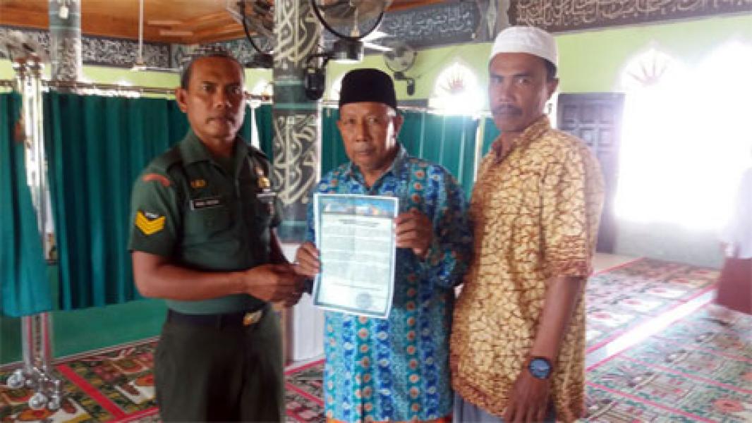 Babinsa Koramil 01/Bangkinang Sosialisasi Maklumat Danrem 031/Wirabima