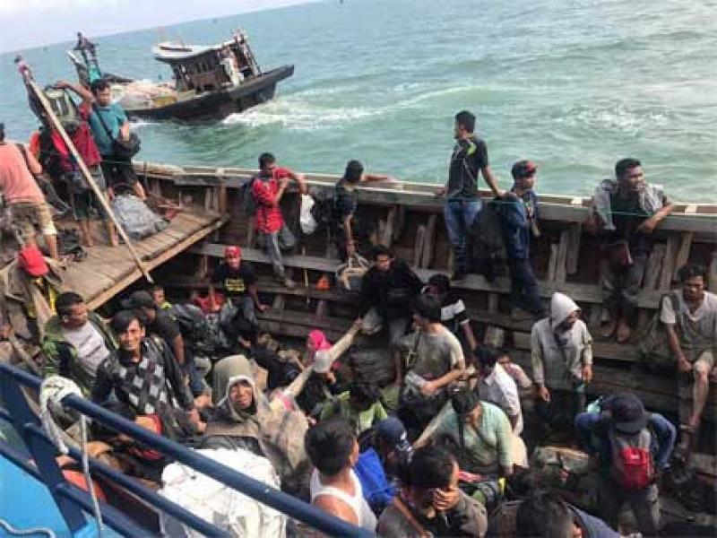 Bakamla RI Kembali Amankan Kapal ‘Bodong’ Muat Penumpang Ilegal