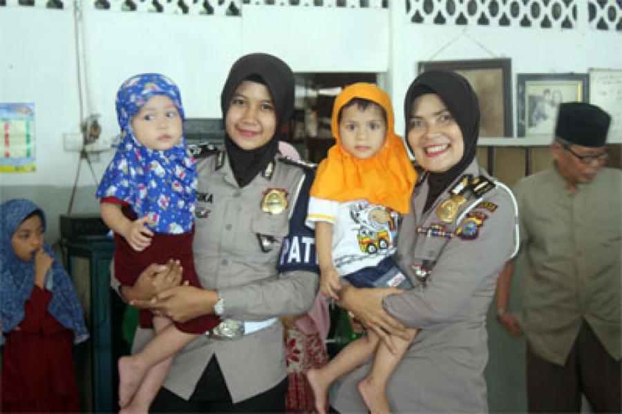 Berbagi Kasih, Sat Lantas Pekanbaru Kunjungi Panti Asuhan