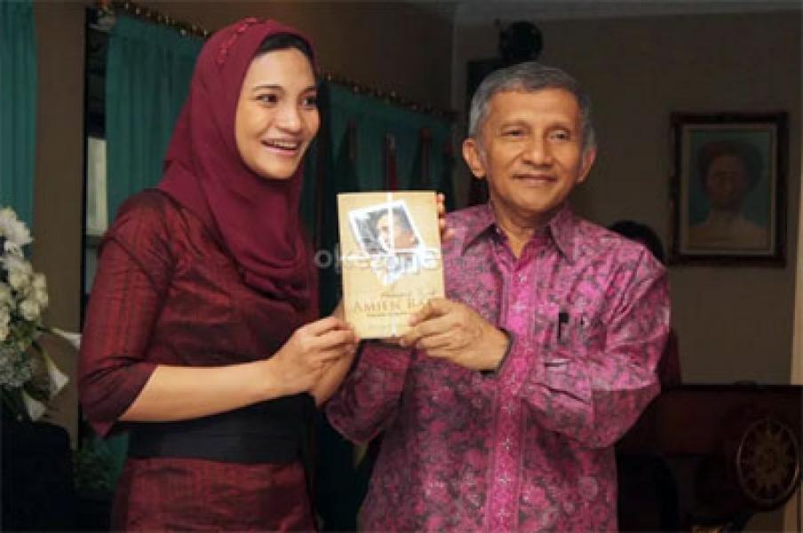 Curhatan Lengkap Hanum Rais saat Sang Ayah Dituding Terlibat Korupsi