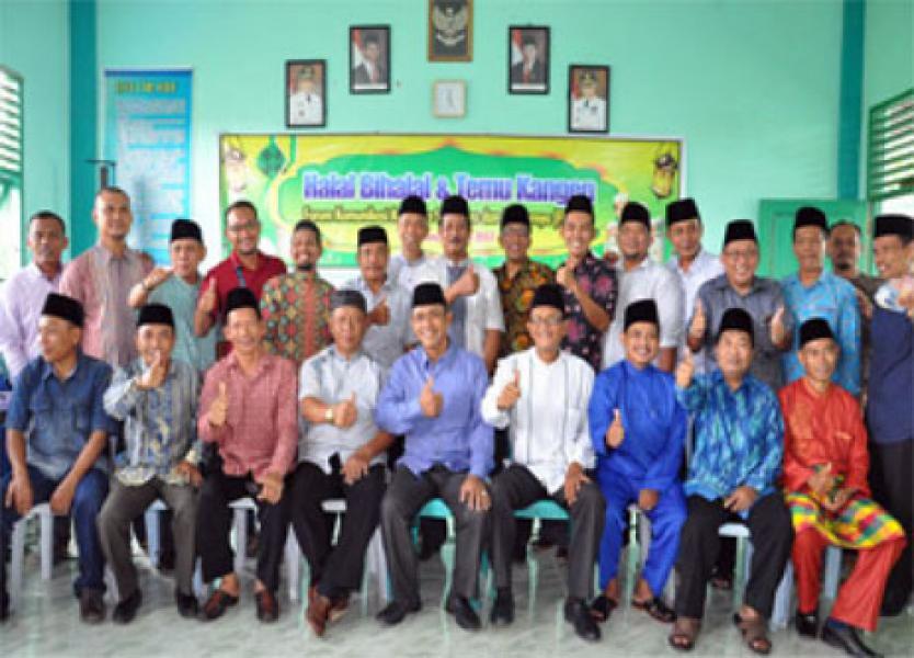 Eratkan Silaturahim, FKKSBS Gelar Halal Bihalal di SMPN 1 Bantan