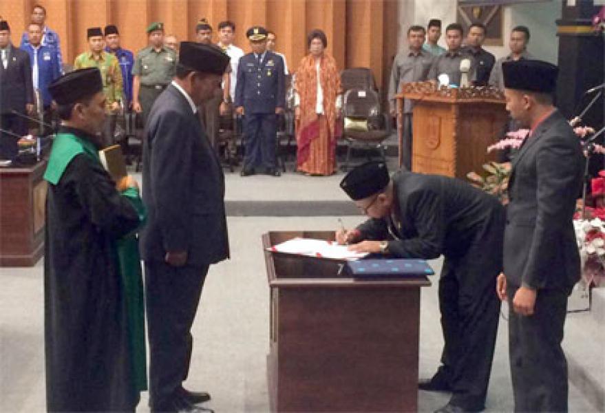 Pangkat Purba Resmi Menjadi Anggota DPRD Pekanbaru