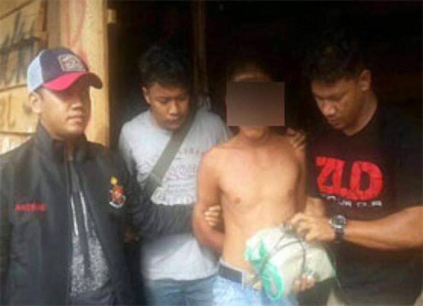 Polisi Bekuk Pelaku Rampok Mobil Box PT Sampoerna di Air Molek