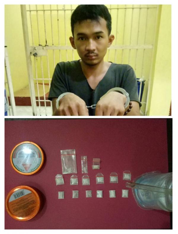 Polisi Datang Pengedar Sabu di Rohil Buang Barang Bukti