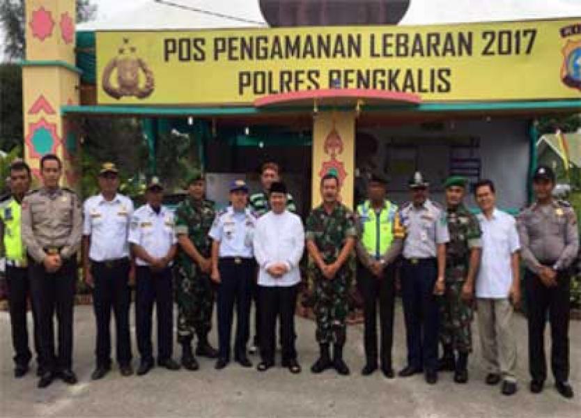 Tinjau Pos Pam Lebaran, Bupati Amril: Berikan Layanan Terbaik Kepada Para Pemudik
