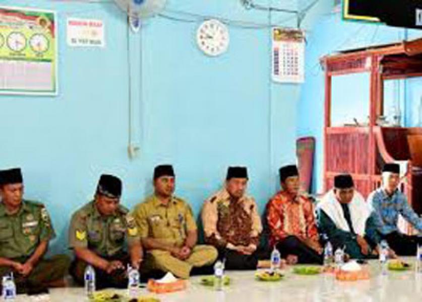 Wabup Rosman Malomo Hadiri Isra’ Mi’raj di Masjid Nurul Falah