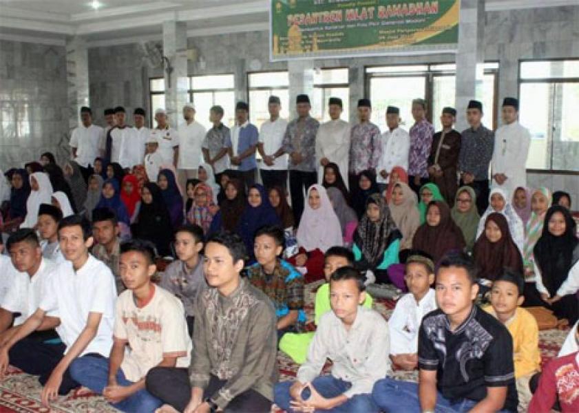 Wawako Buka Pesantren Kilat Pemuda Remaja Masjid Rumbai dan Rumbai Pesisir
