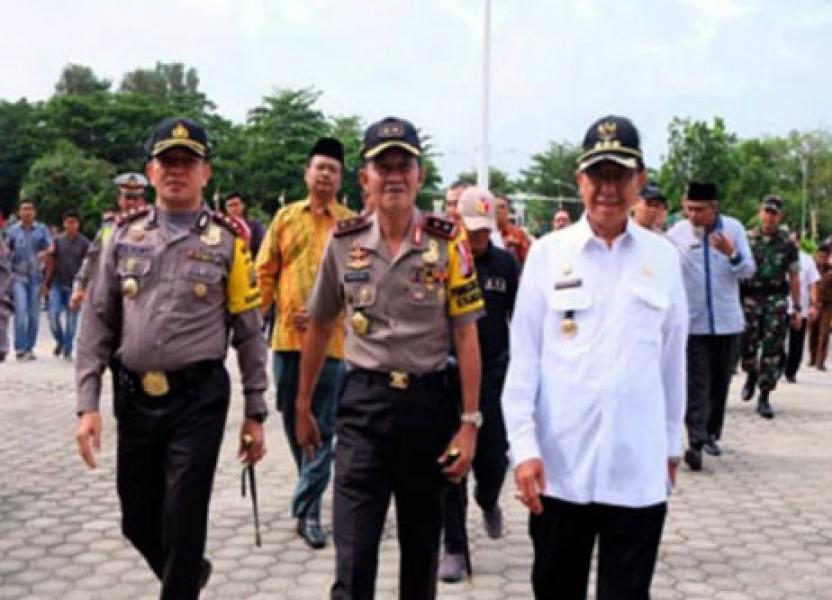 Bupati Wardan Dampingi Kapolda Riau dan Danrem 031/Wirabima Tinjau TPS di Inhil