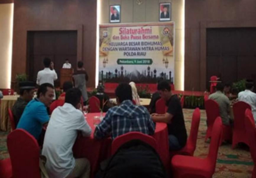 Pererat Tali Silahturahmi, Bidang Humas Polda Riau Buka Bersama WMPR