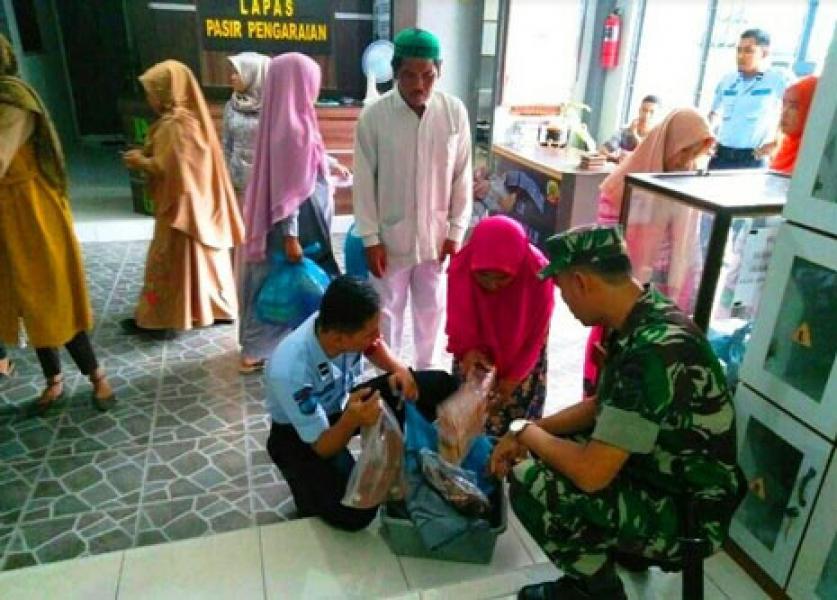 TNI-POLRI Bantu Pengamanan Lapas KLS IIB Pasir Pangaraian