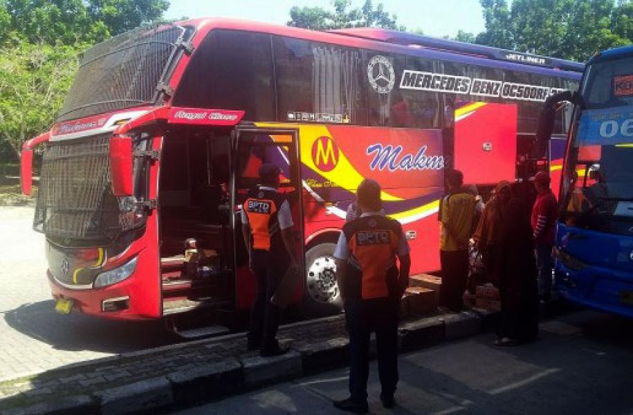 Terminal BRPS Pekanbaru Mulai Dipadati Pemudik