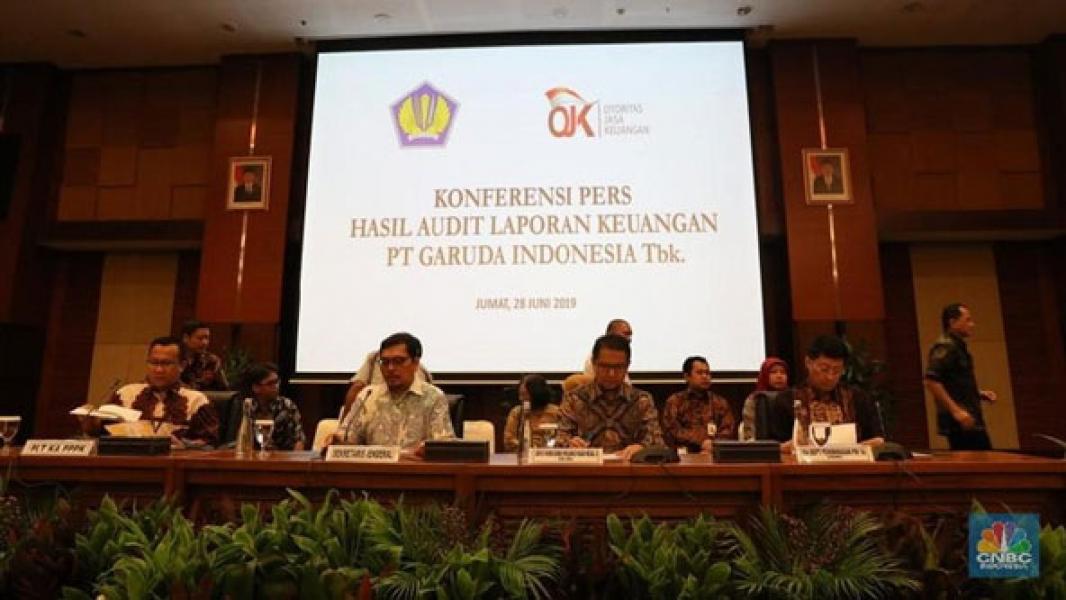 Akuntan Publik Laporan Keuangan Garuda Dibekukan 12 Bulan