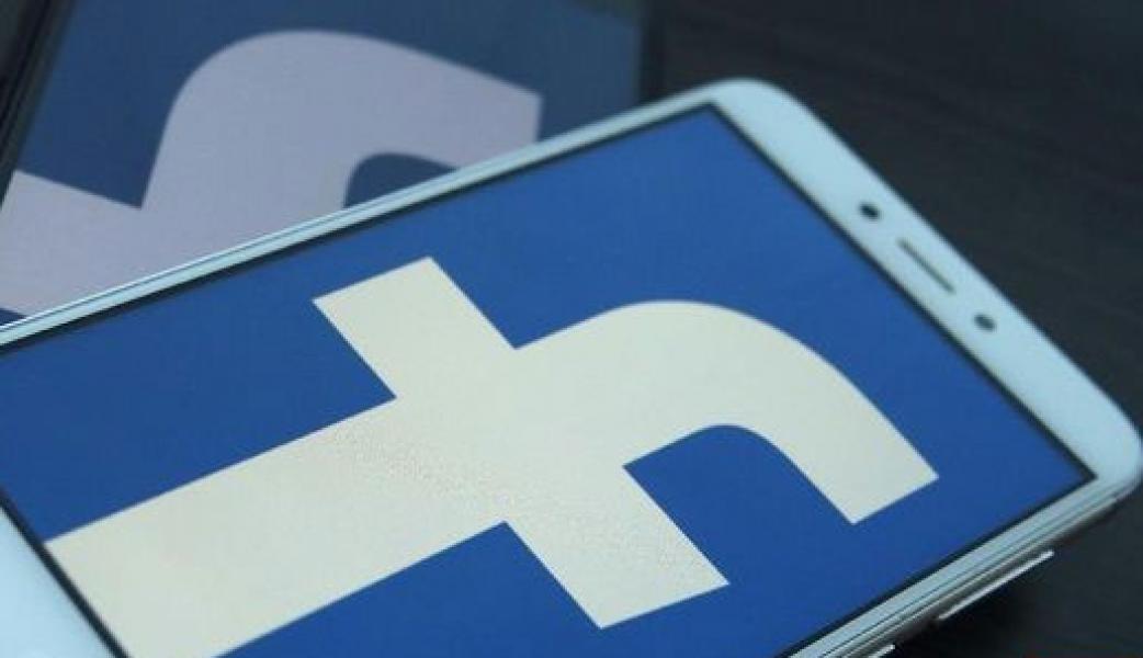 Aplikasi Facebook Tak Lagi Terpasang di Ponsel Huawei Baru