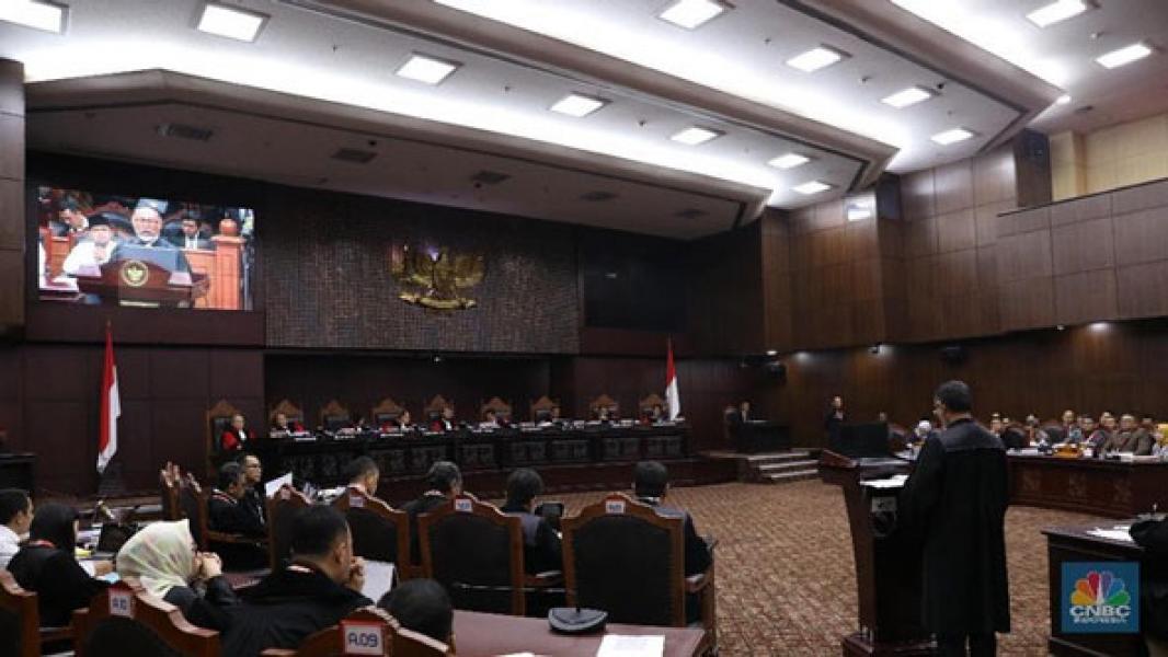 Bambang Widjojanto: Kemenangan Jokowi Tidak Sah Menurut Hukum