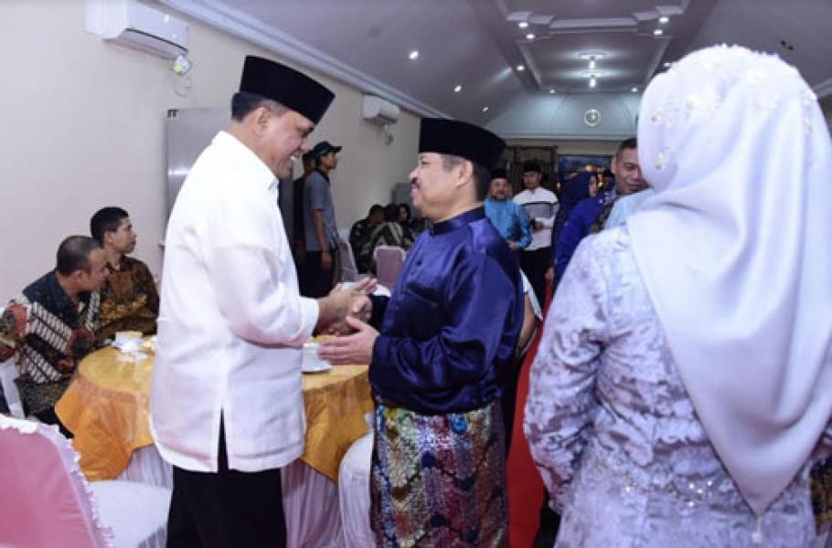 Bupati Bengkalis Silaturahmi Di Kediaman Kapolda Riau