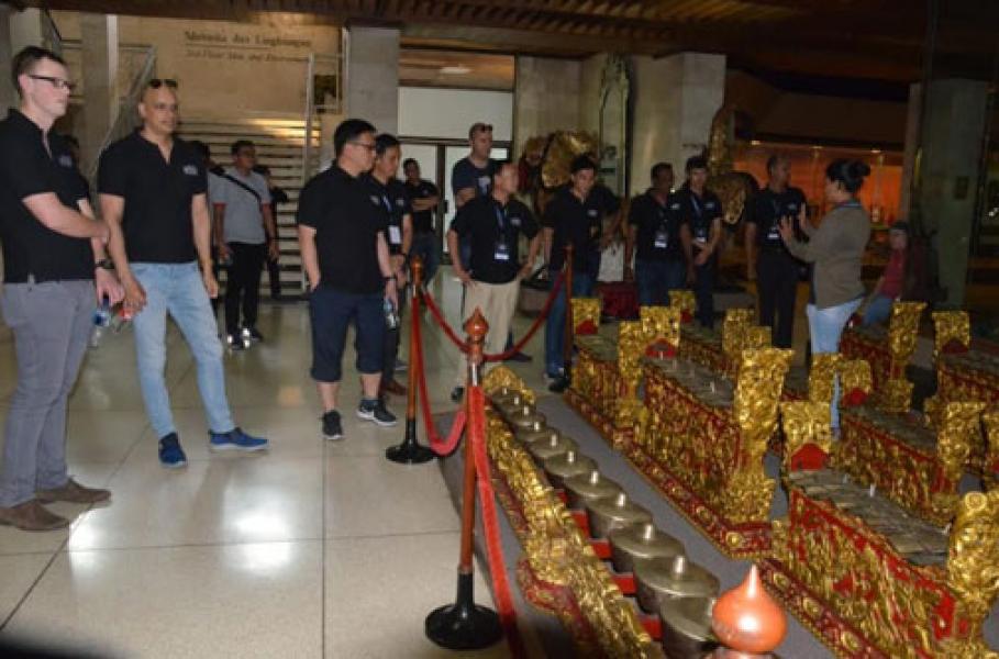 Delegasi Coast Guard Manca Negara Kunjungi �Miniatur� Indonesia