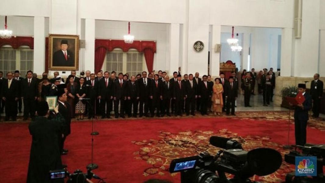 Dicari! Menteri yang Bisa Buat Kebijakan �Gila� A La Jokowi