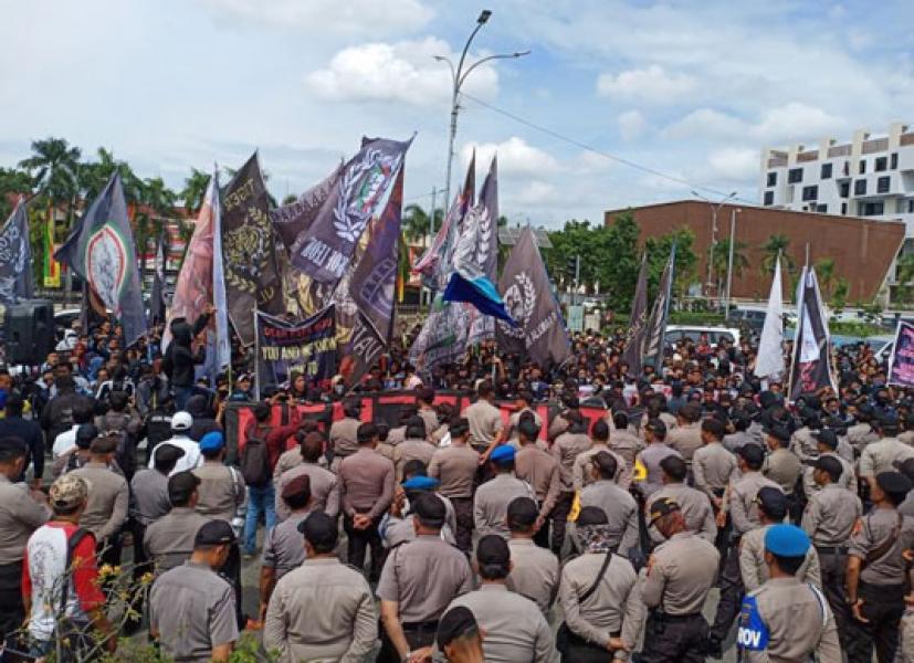 Pemprov Riau Adukan Dolly San David Supporter Curva Nord ke Polda