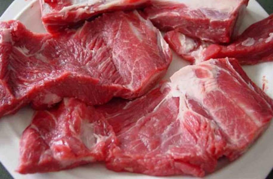 Penderita Asam Urat Tak Boleh Lagi Makan Daging?